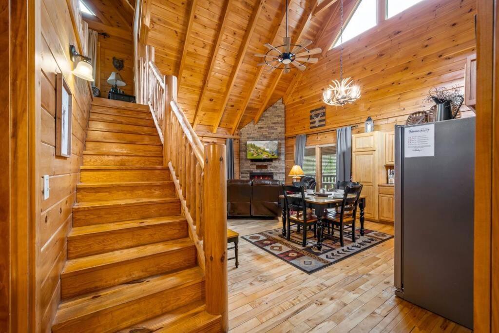 2-Bedroom Cabin With 2 Master Suites, Loft, Half-Bath And Hot Tub In A Serene Resort Setting Sevierville Εξωτερικό φωτογραφία