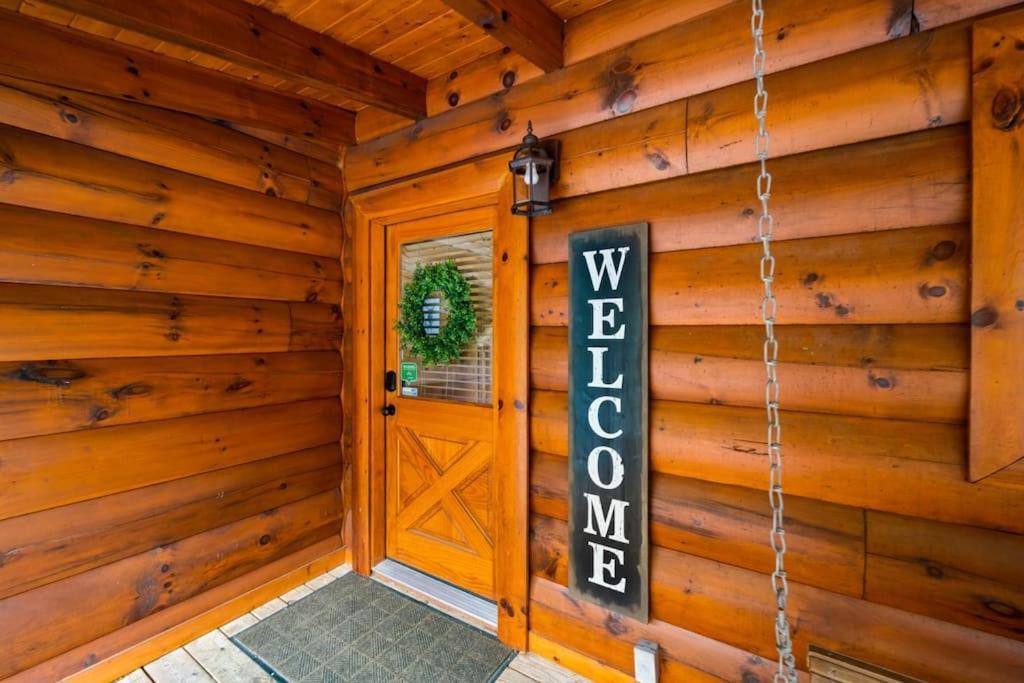 2-Bedroom Cabin With 2 Master Suites, Loft, Half-Bath And Hot Tub In A Serene Resort Setting Sevierville Εξωτερικό φωτογραφία
