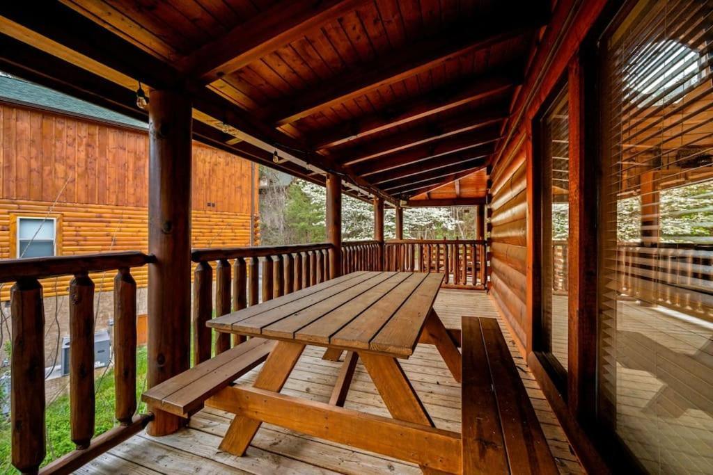 2-Bedroom Cabin With 2 Master Suites, Loft, Half-Bath And Hot Tub In A Serene Resort Setting Sevierville Εξωτερικό φωτογραφία