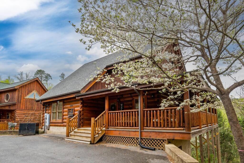 2-Bedroom Cabin With 2 Master Suites, Loft, Half-Bath And Hot Tub In A Serene Resort Setting Sevierville Εξωτερικό φωτογραφία