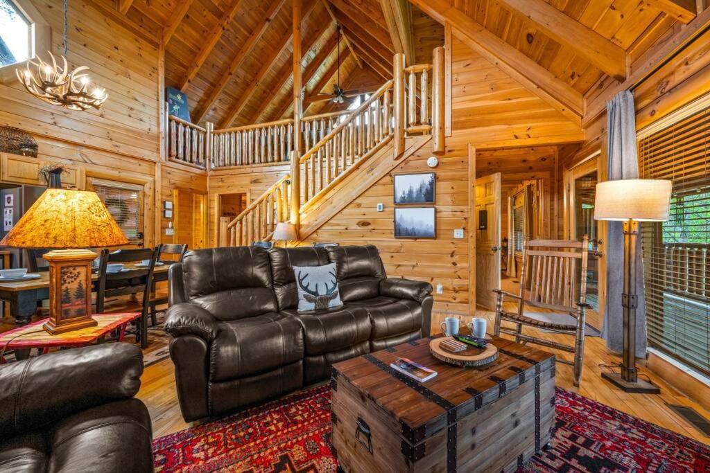 2-Bedroom Cabin With 2 Master Suites, Loft, Half-Bath And Hot Tub In A Serene Resort Setting Sevierville Εξωτερικό φωτογραφία